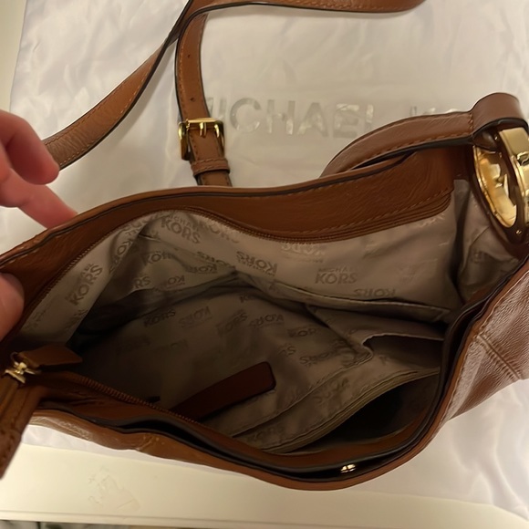 Michael Kors Crossbody - Picture 3 of 4